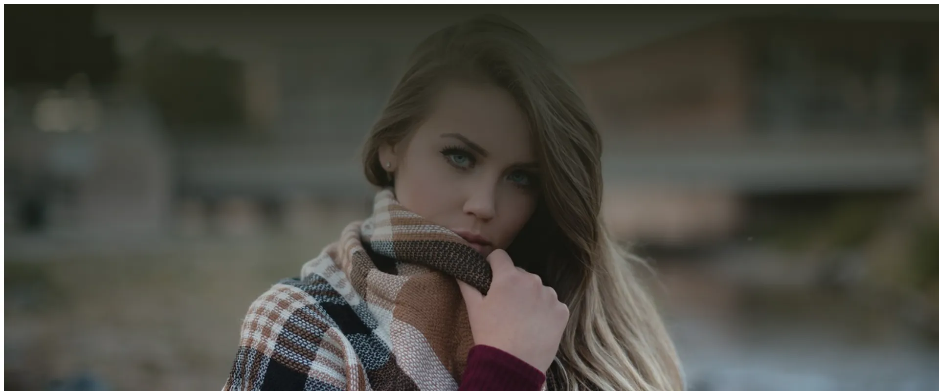 Welche Kleidungsstücke sind ein Muss für den minimalistischen Kleiderschrank?